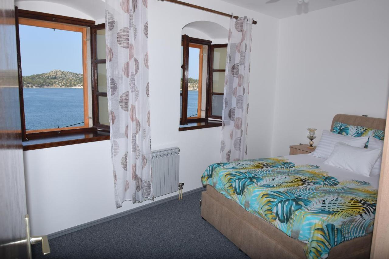 Apartman Plava Riba ชิเบนิก ภายนอก รูปภาพ